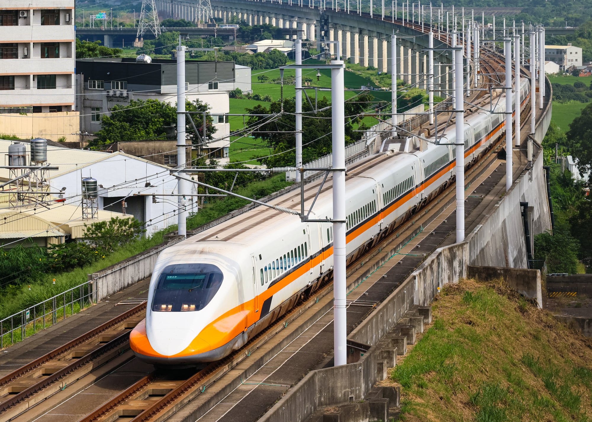 台灣高鐵 2月 2 日全新停靠模式上路！台北到台南僅需 83 分鐘！