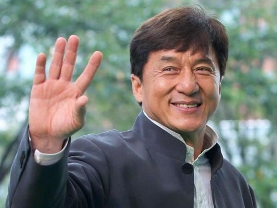 成龍開通小紅書自爆患 ADHD！幽默自嘲：「如何讓我集中注意力？」