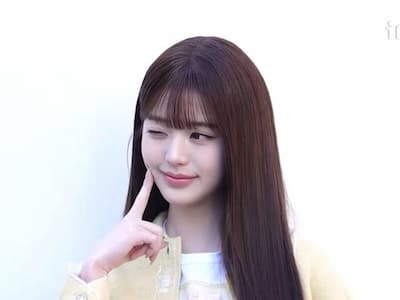 IVE 張員瑛遭記者誤會遲到飆罵尷尬表情全被拍！主辦方緊急道歉：「她是提早到的！」