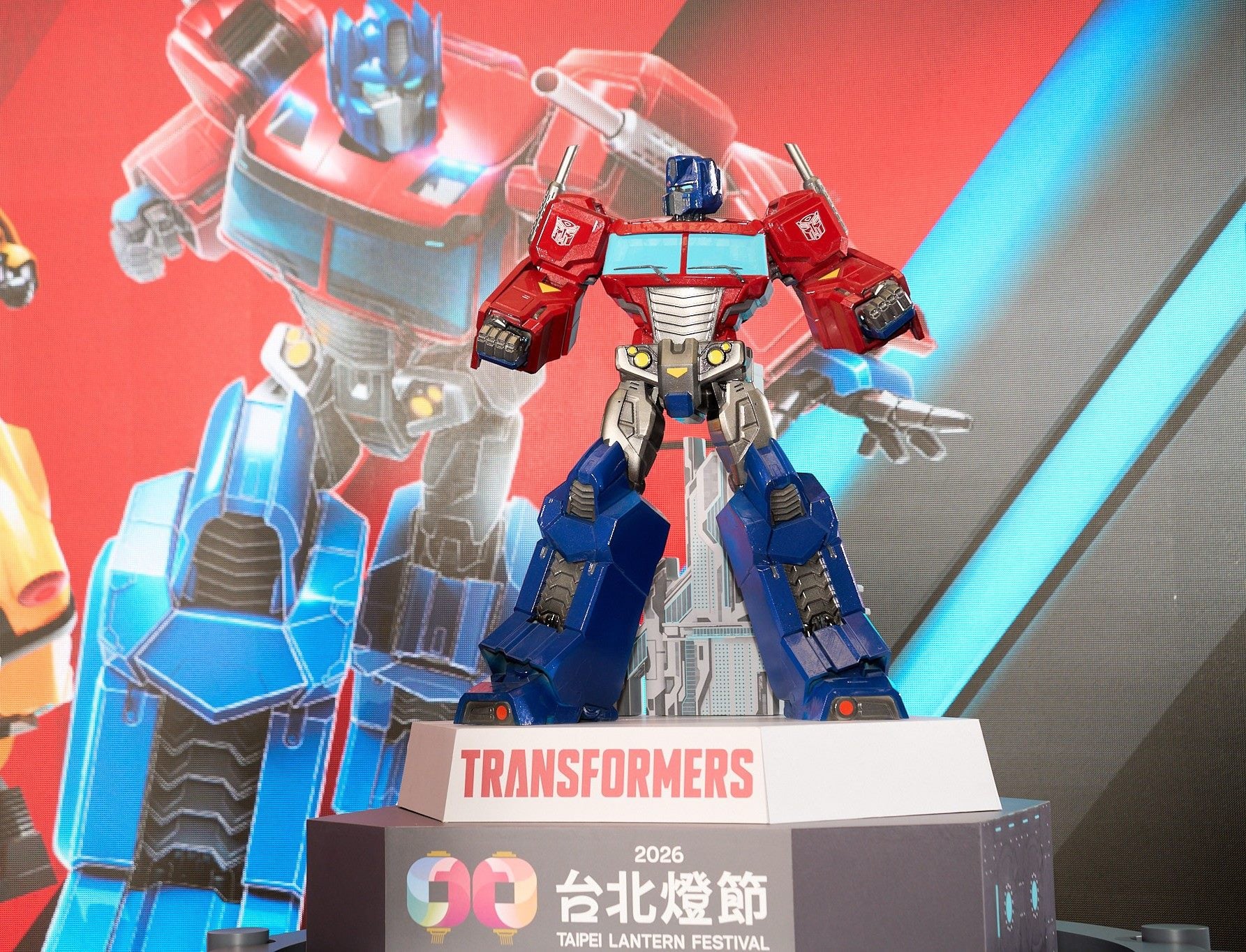 2026 台北燈節「雙展區 × 雙 IP」為泡泡瑪特 Labubu+變形金剛柯博文!時間、地點、提燈領取方式懶人包!