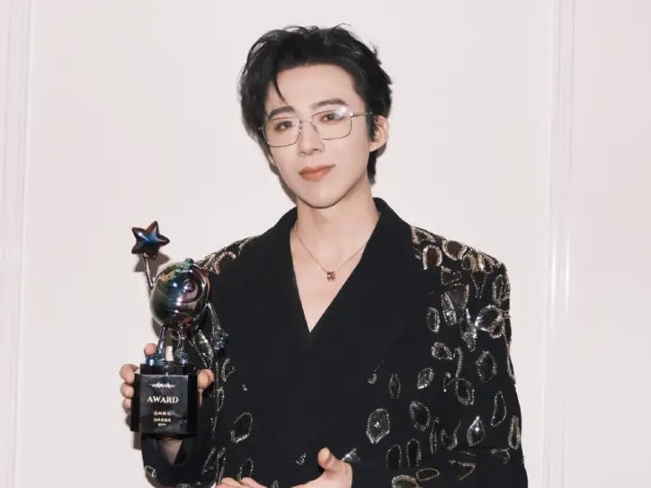 《折腰》劉宇寧 1 年沒戲拍！直播親回神隱質疑：「我不會盲目接戲！」