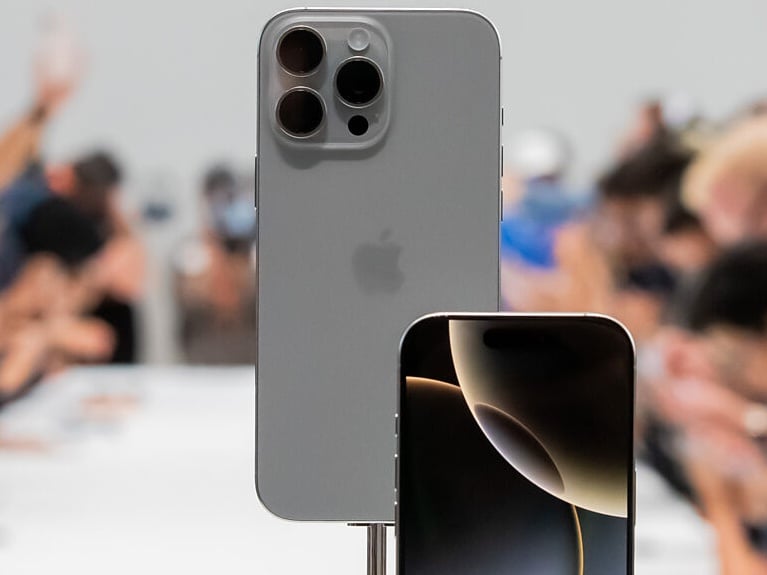 2025 台灣手機銷量榜出爐！蘋果橫掃 13 席、三星這台奪冠！