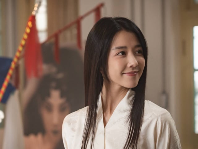 《啵me之我的青春住了鬼》邵雨薇惡鬼妝花 3.5 小時！自嘆：「兩天不敢喝水！」