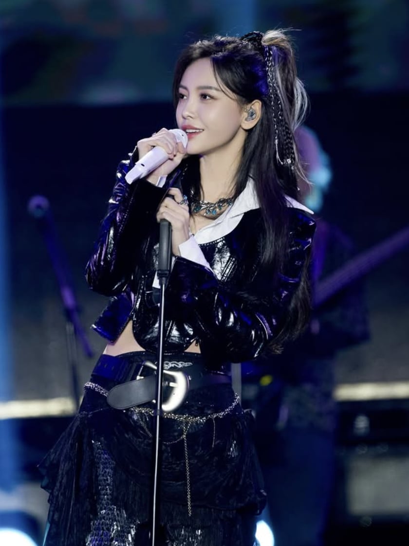 于文文演唱會暈倒送醫！吳克群救場幫唱引粉讚：「會紅不是沒原因！」