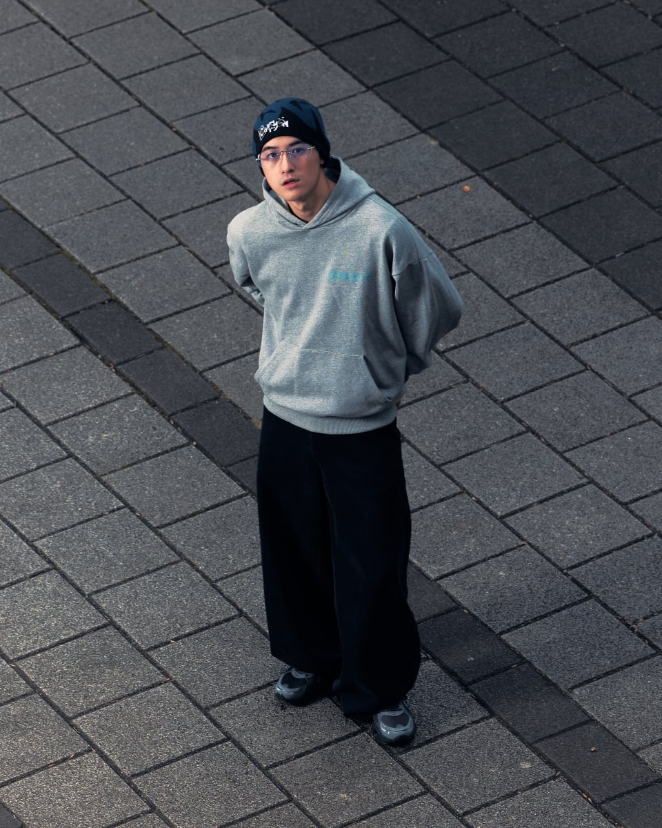 台灣街頭品牌 CARRY ON 2026 早春系列登場！以「堅持」詮釋街頭美學，10 款單品與發售日期一次看！