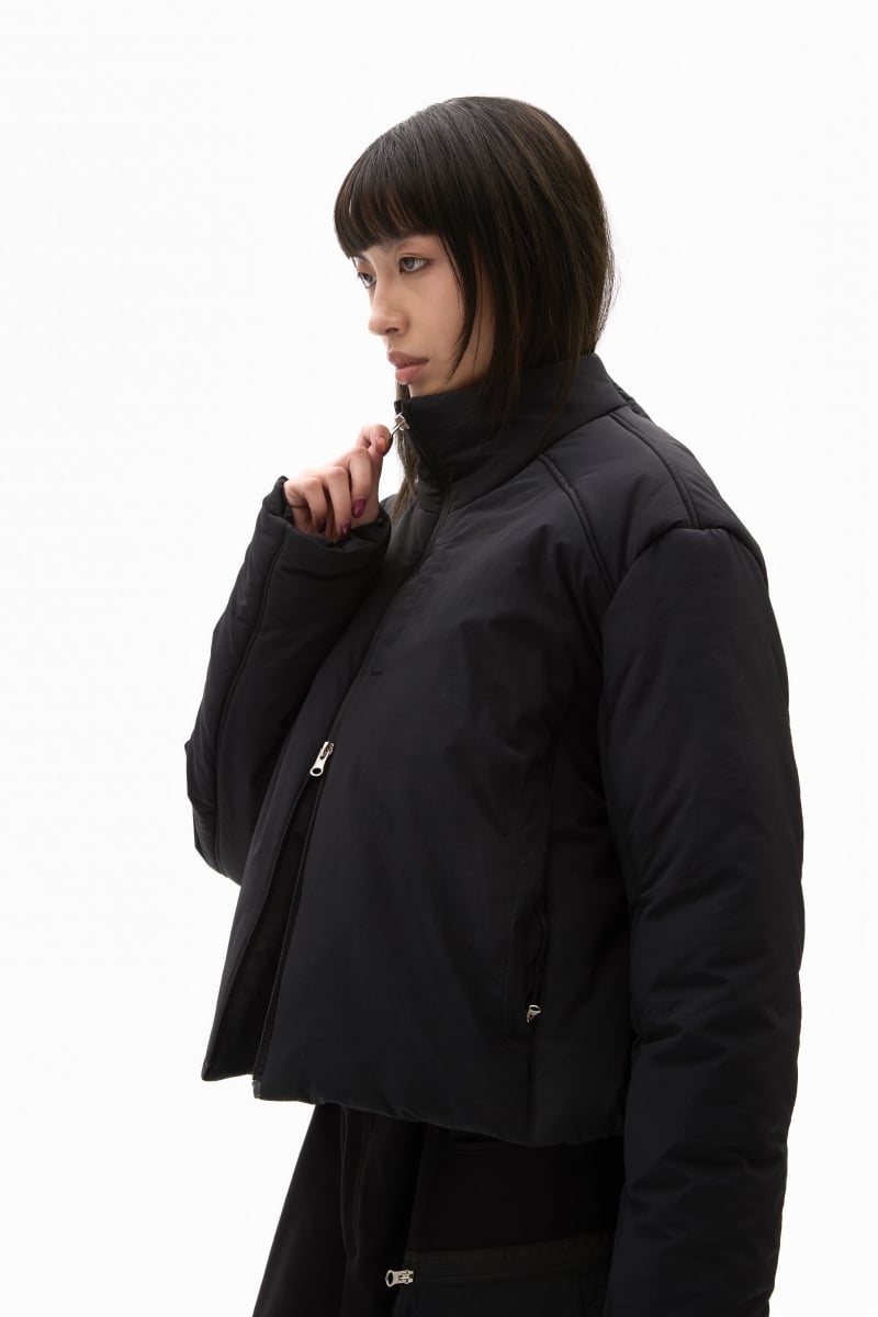 台灣設計師品牌 ALLENKO3 脊椎外套再進化！同步推出 5 款秋冬新作，上衣、外套、配件全系列解析