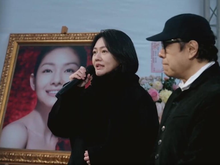 陶晶瑩回憶大S 雕像揭幕內幕！小S、蔡康永玩《康熙來了》梗：「怕紅布拉開被問哪位！」