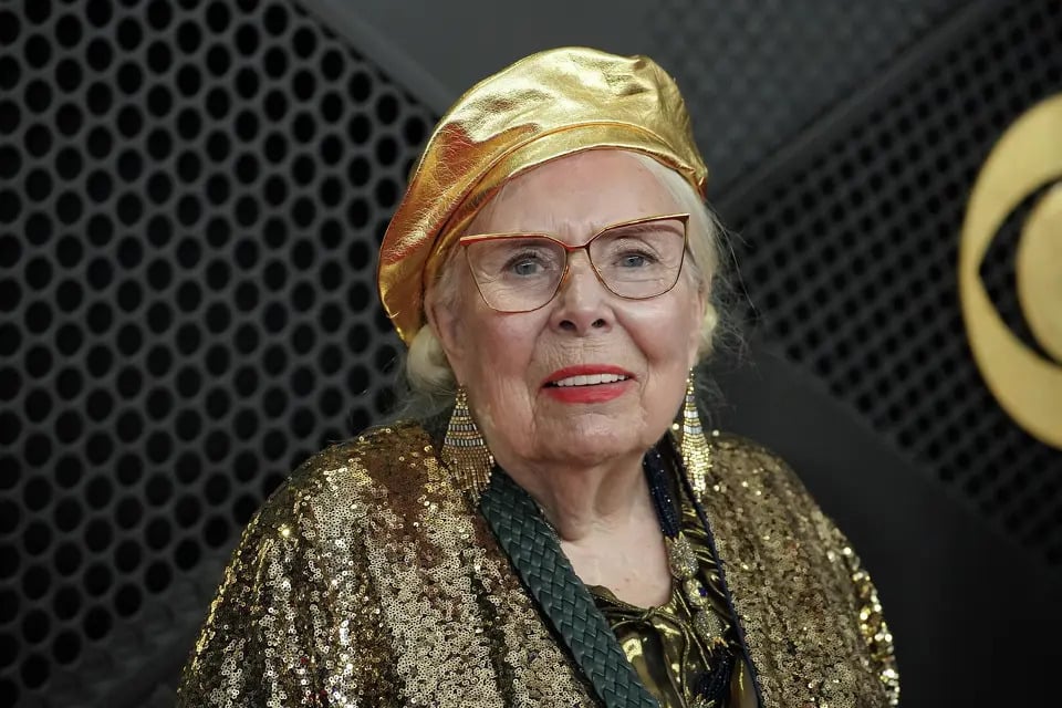 梅莉史翠普 Meryl Streep 確定出演瓊妮密契爾傳記電影！安雅泰勒喬伊也有望演出！