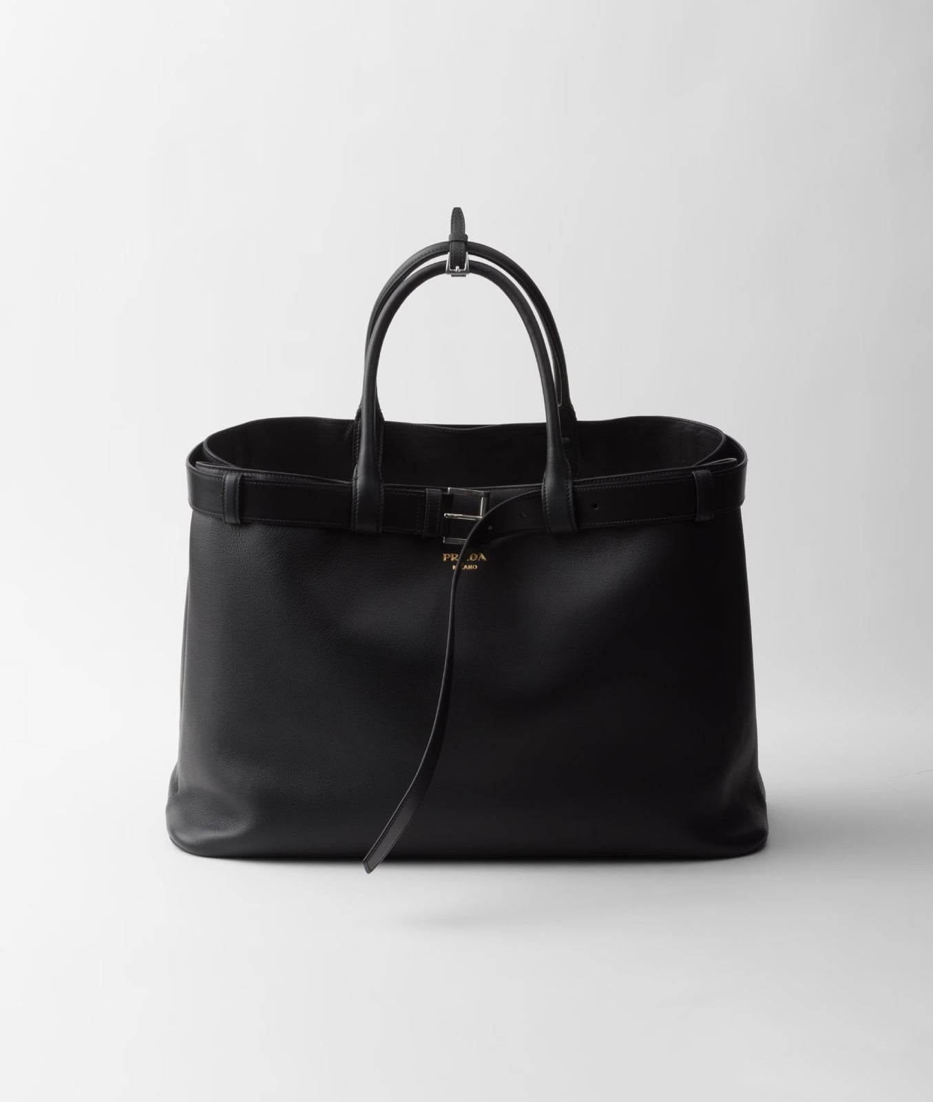 ENHYPEN 成員來台灣出席 Prada 微風南山店開幕！同款單品推薦、活動亮點⋯一次看！