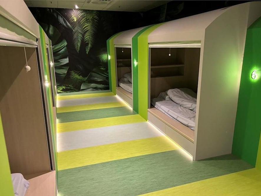 台北車站地底藏膠囊旅館！北捷證實僅 1 類人能用！