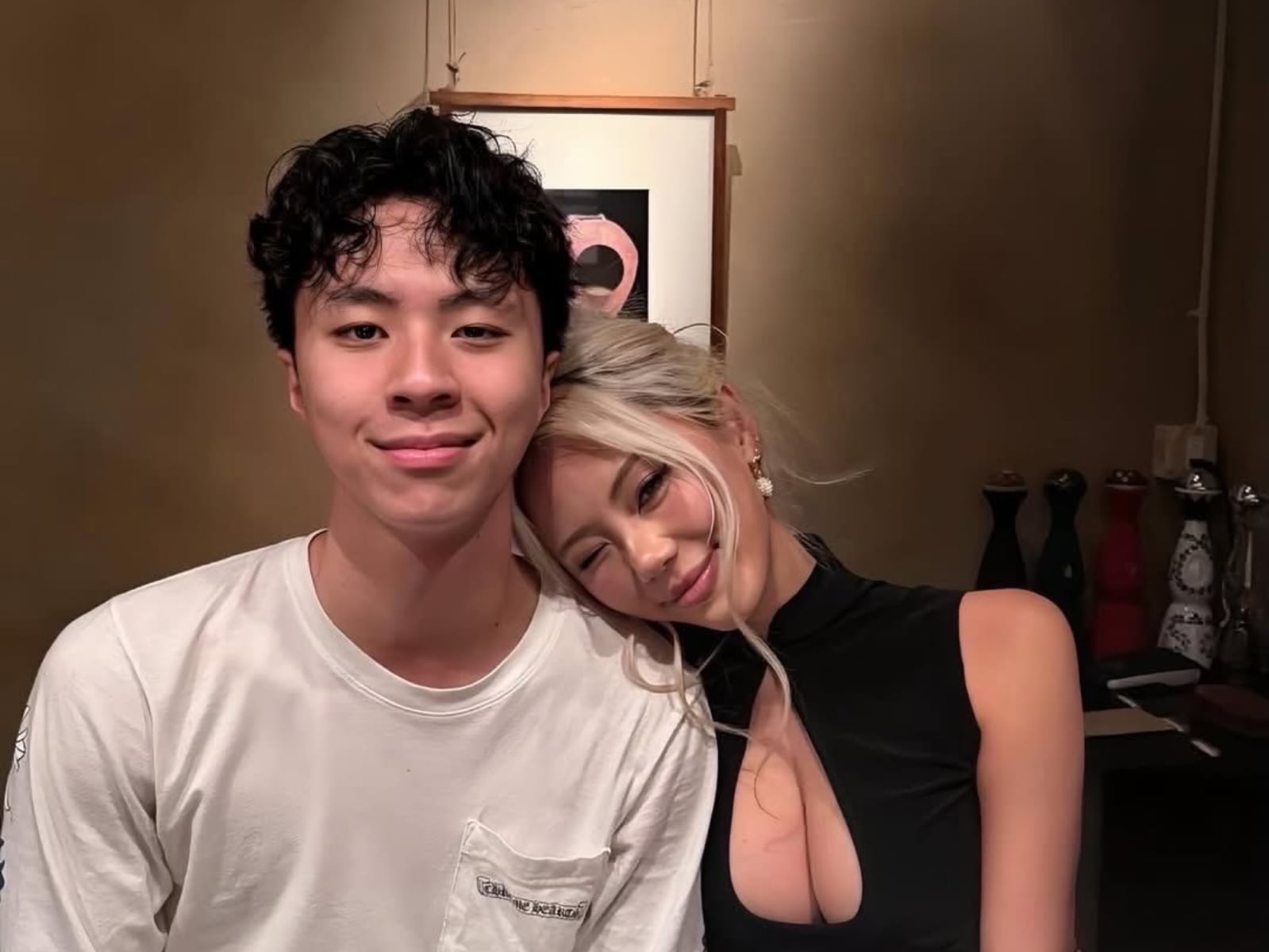 Ray 又在調皮？女友 Angi Yang 突然勁爆發文：「為何男人總是會出軌呢？」