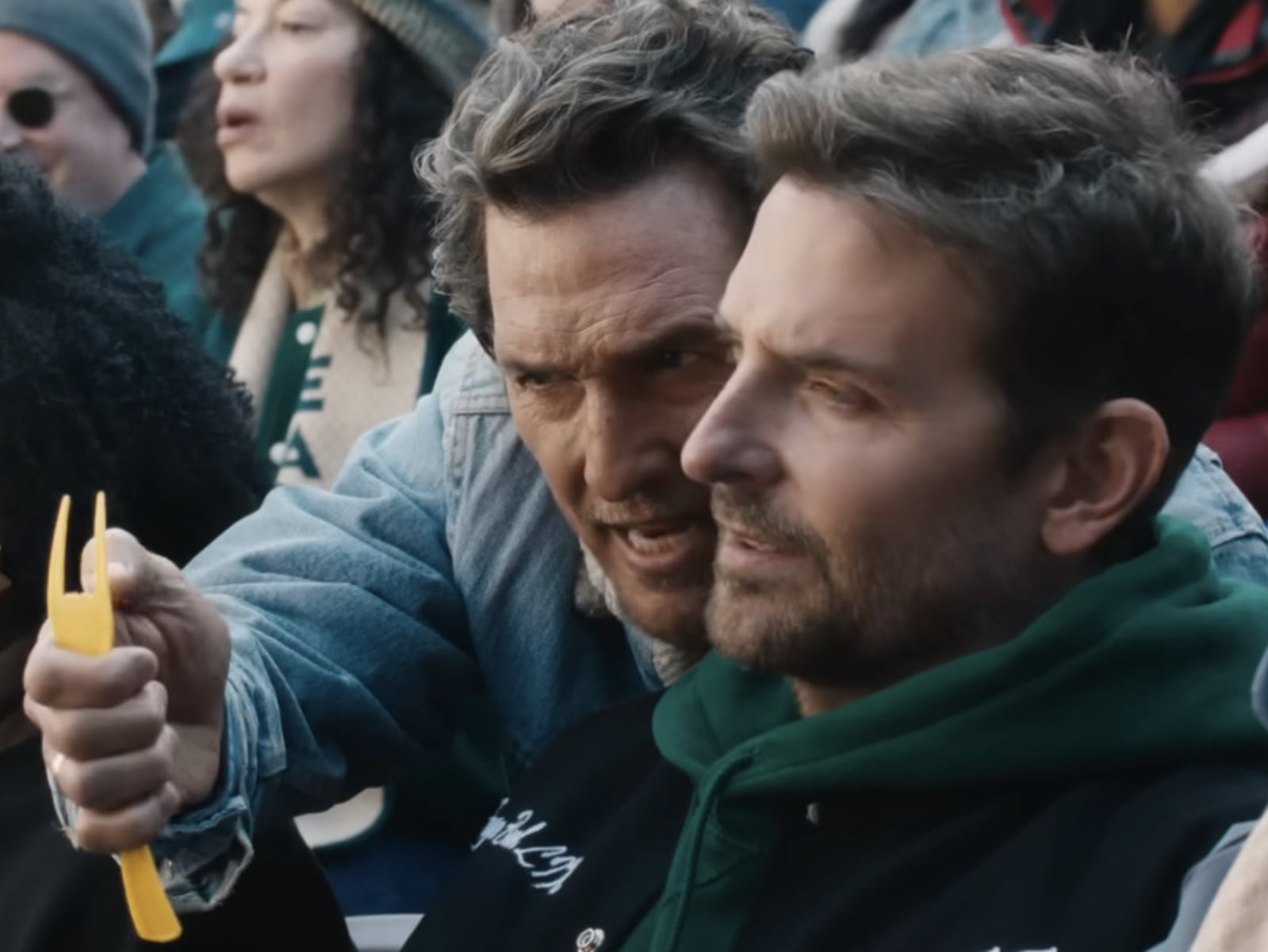 馬修麥康納 Matthew McConaughey 超級盃廣告惹議！誇張演技遭網友批：「太怪異！」