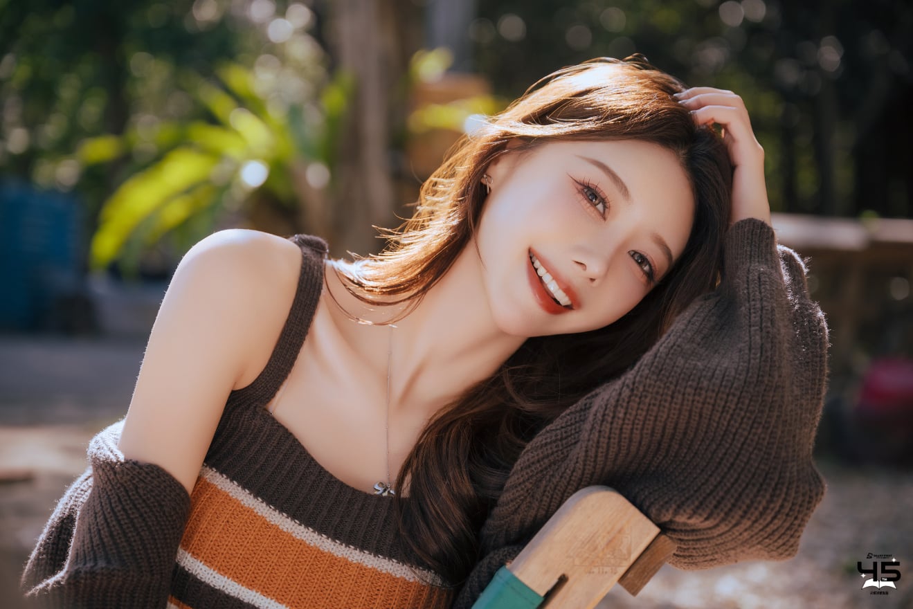 啦啦隊女神李雅英獻給台灣的情書！ 生日會驚喜發表首部個人影像紀實《沿著海，遇見你：英為你心動》！