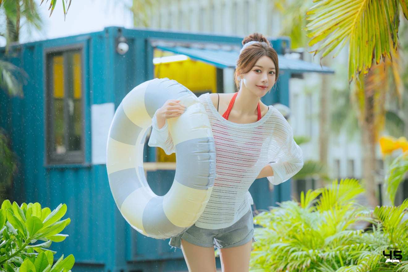 啦啦隊女神李雅英獻給台灣的情書！ 生日會驚喜發表首部個人影像紀實《沿著海，遇見你：英為你心動》！