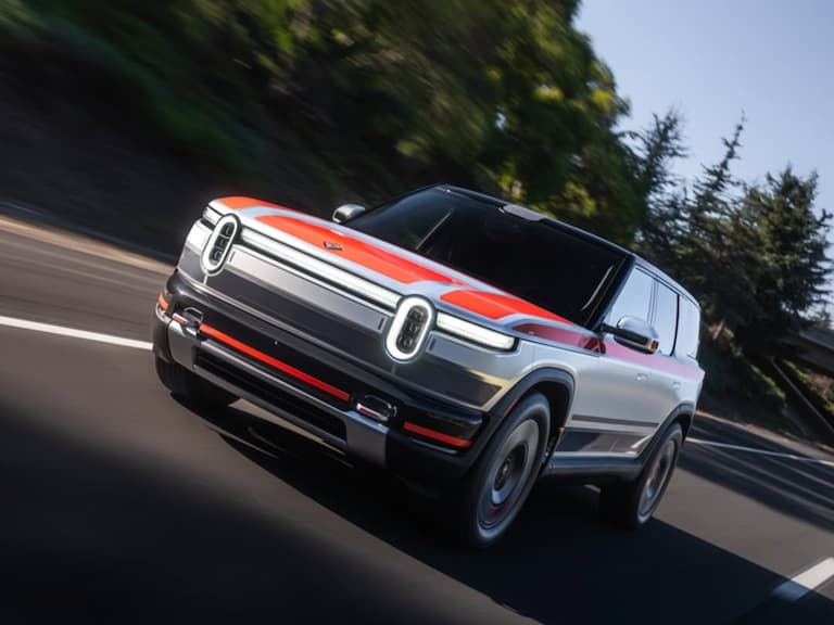 Rivian R2 原型車搶先試駕!雙馬達四驅版性能,起價只要 144 萬台幣!