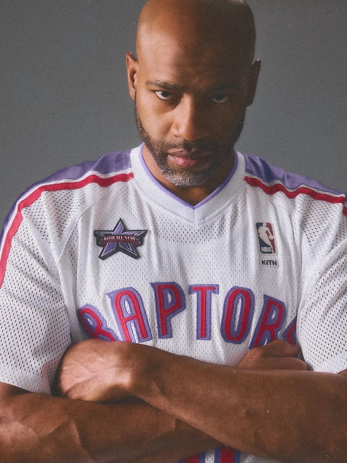 Kith 聯手 Vince Carter、Tracy McGrady 等球星打造 NBA 2026 全明星企劃，致敬經典 2001 年全明星賽！