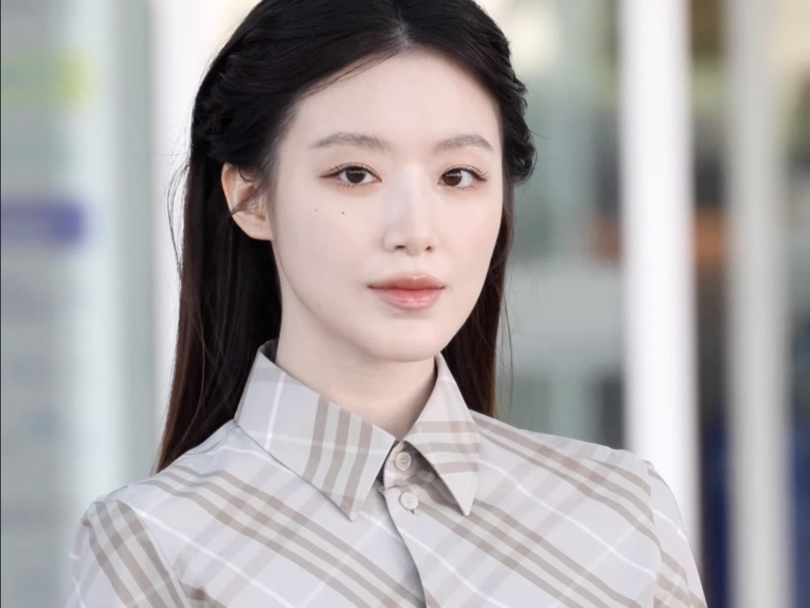 i-dle 葉舒華返台過年？桃園機場驚喜現身親切回應：「回來工作啦！」