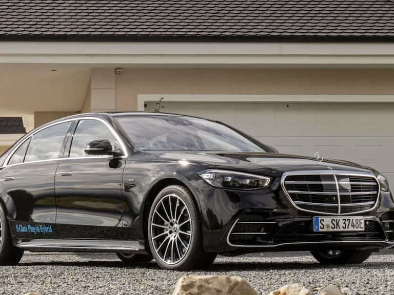 Mercedes-Maybach 邁巴赫電動車登場！S580e 百公里純電續航、510 匹馬力！