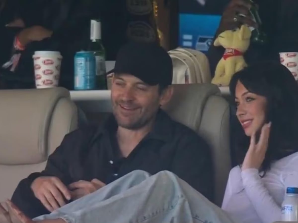 陶比麥奎爾 Tobey Maguire 和小 20 歲網紅熱戀！網友驚呆：「他可能沒看過蜘蛛人電影！」