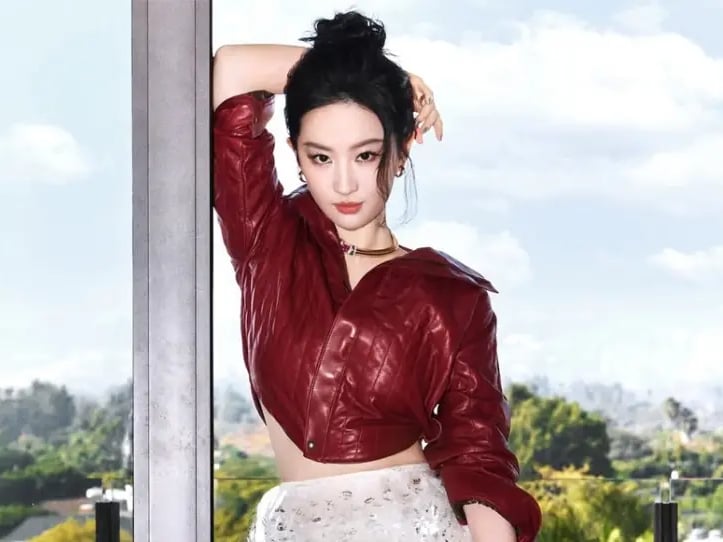 劉亦菲片酬高達 2 億拒絕降價！兩年零作品仍堅持：「只接非拍不可的戲！」