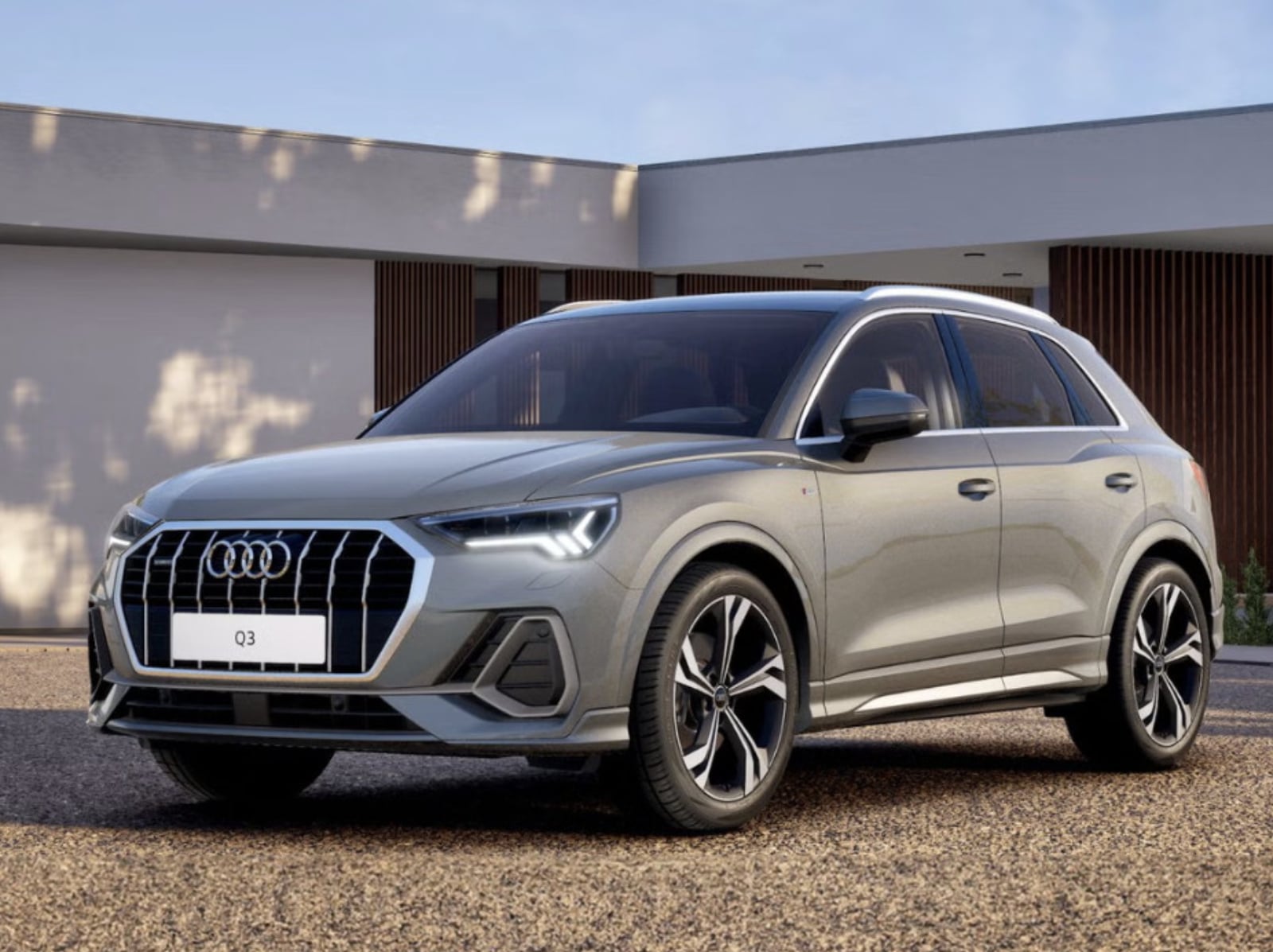 Audi Q3 第三代全新大改款！低重心設計、270 匹馬力⋯強勢登場！
