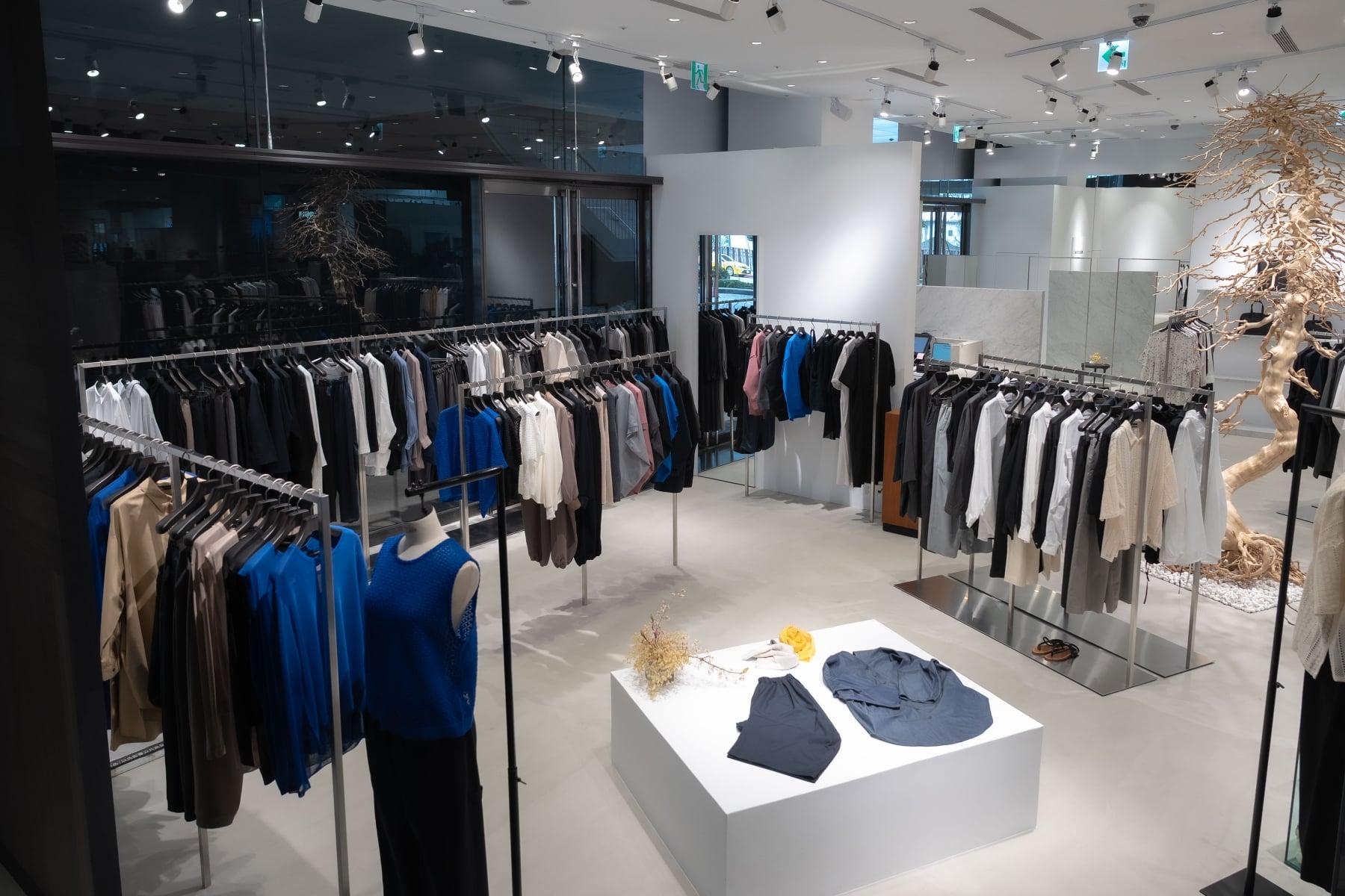 日本超紅品牌 mizuiro ind 海外首間旗艦店登台！150+ 款春夏新品、無性別系列搶先開賣！