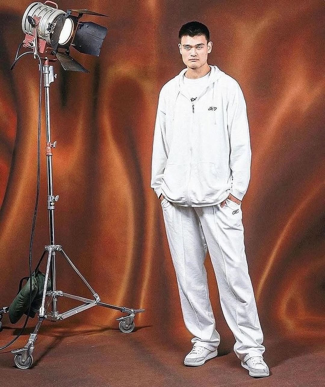 NBA 2005 全明星賽球星穿搭超街頭！LeBron、Kobe、Shaq 寬版穿搭成時代象徵