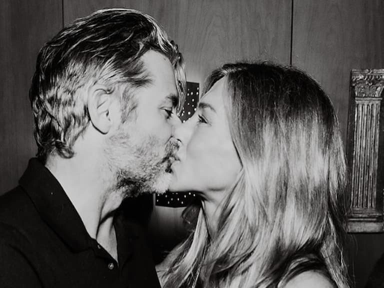 珍妮佛安妮斯頓 Jennifer Aniston 57 歲生日高調認愛！與男友遊艇熱吻畫面引熱議！