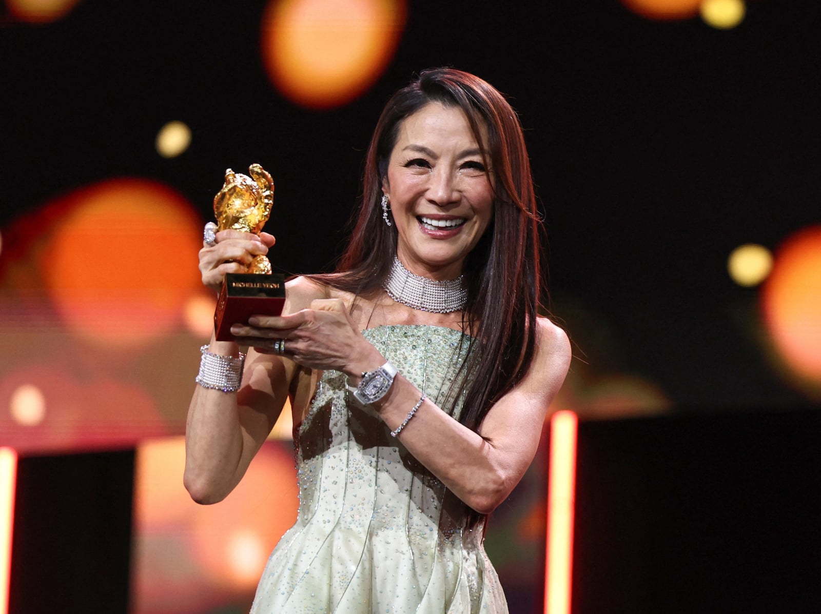 楊紫瓊榮獲柏林影展終身成就獎！好萊塢星光大道留名寫下新里程碑！