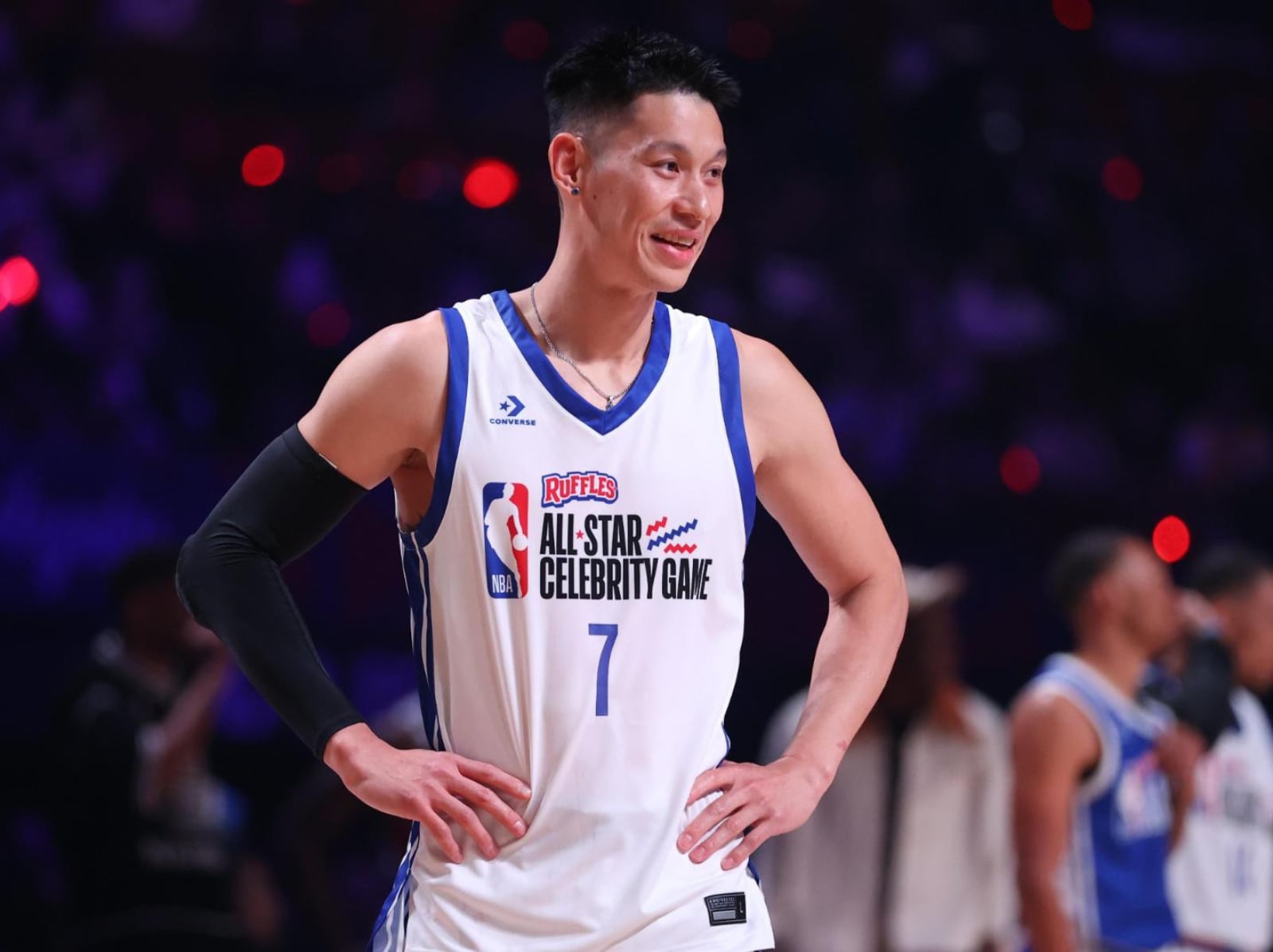 NBA／林書豪全明星名人賽轟進「八分球」！關鍵時刻「林來瘋」上演嗨翻全場！