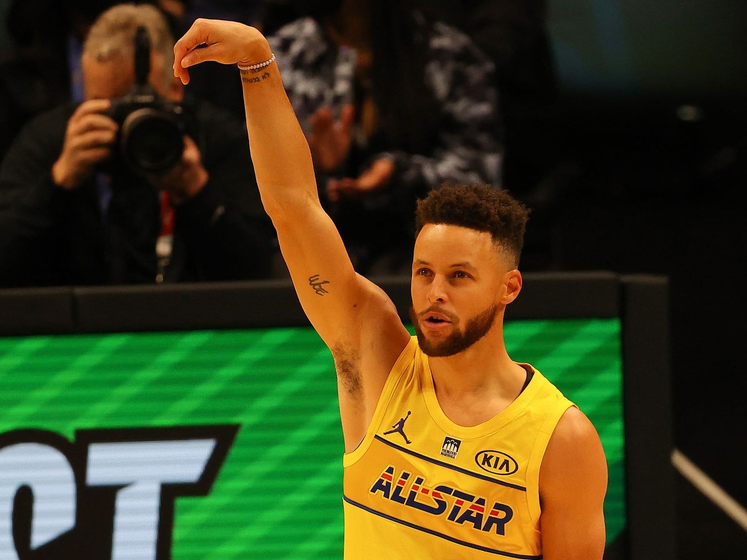 NBA／柯瑞（Stephen Curry）宣布參戰 2027 三分球大賽！點名「浪花兄弟」正面對決！