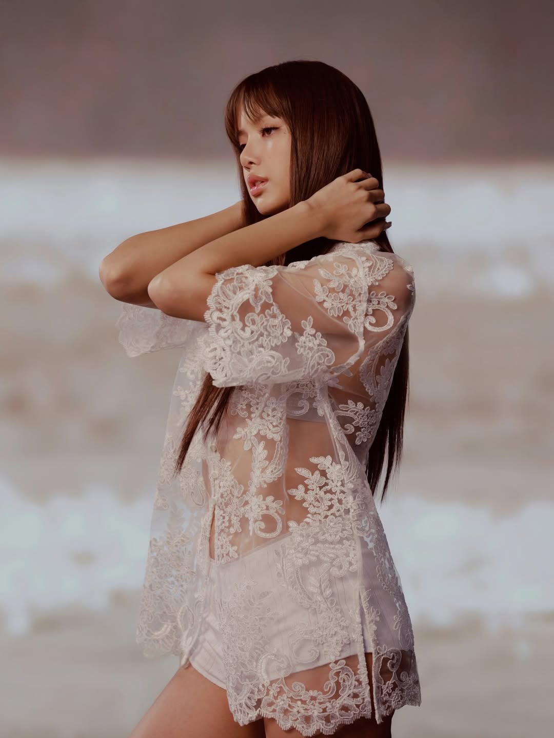 2026 Lisa 聯名 Kith 春夏設計系列正式揭曉!親自設計、穿搭甜辣風一次看!