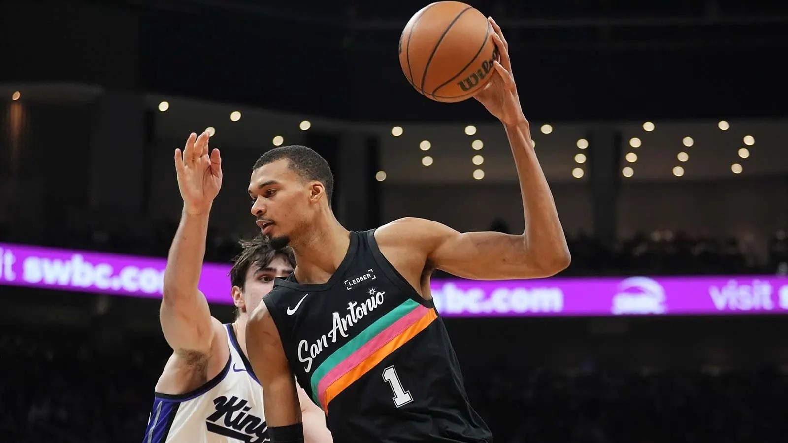 NBA／馬刺新星 Wembanyama 直言「未來一定會參加灌籃大賽」！226 公分怪物級中鋒超長臂展引爆網友想像⋯