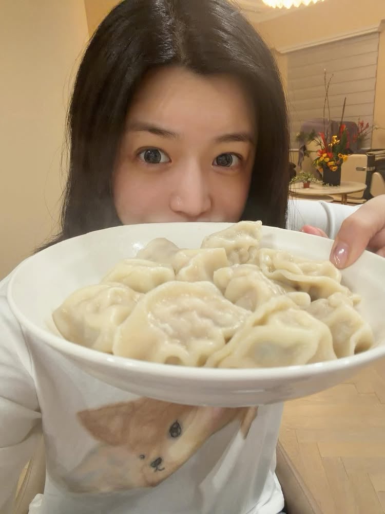 陳妍希 IG 曝素顏回台灣過年美照！42 歲依舊少女引網驚：「根本女高中生！」