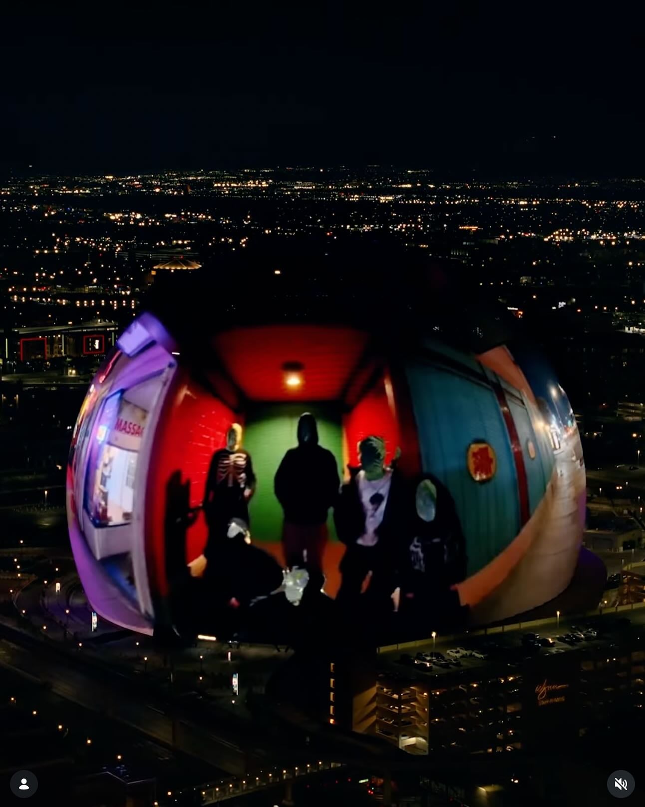 Supreme 佔領拉斯維加斯 Sphere！巨型 Box Logo 預熱 SS26 新系列，超狂行銷手法又引熱議了！