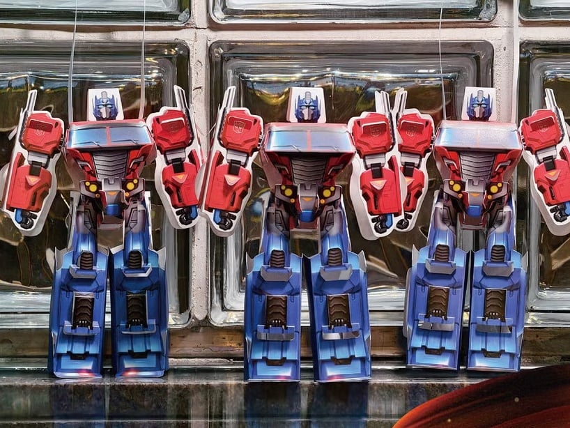 2026 台北燈節在哪裡？日期時間、變形金剛柯博文小提燈限量發放領取攻略一次看！