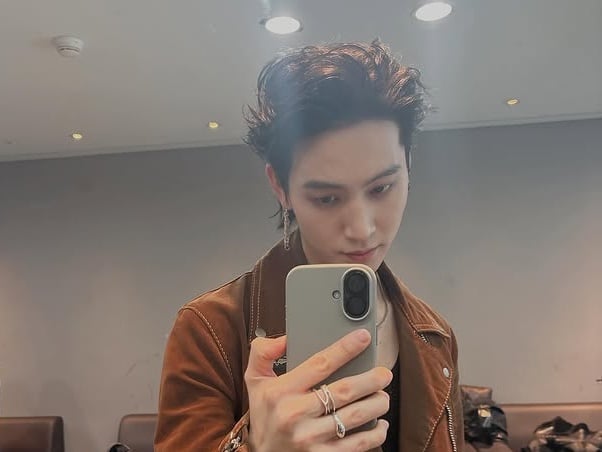 GOT7 隊長 Jay B 爆熱戀正妹網紅！情侶帽、同款背景遭疑同居！