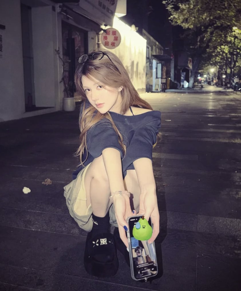 趙露思近況曝光！直播親揭不進劇組原因直言：「再出錯這輩子不拍戲！」