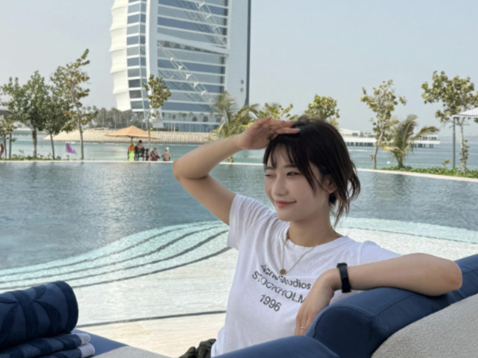 YTR 愛莉莎莎日賺 125 萬！2 週團購撈 1750 萬、杜拜豪砸 1.5 億買 5 房！