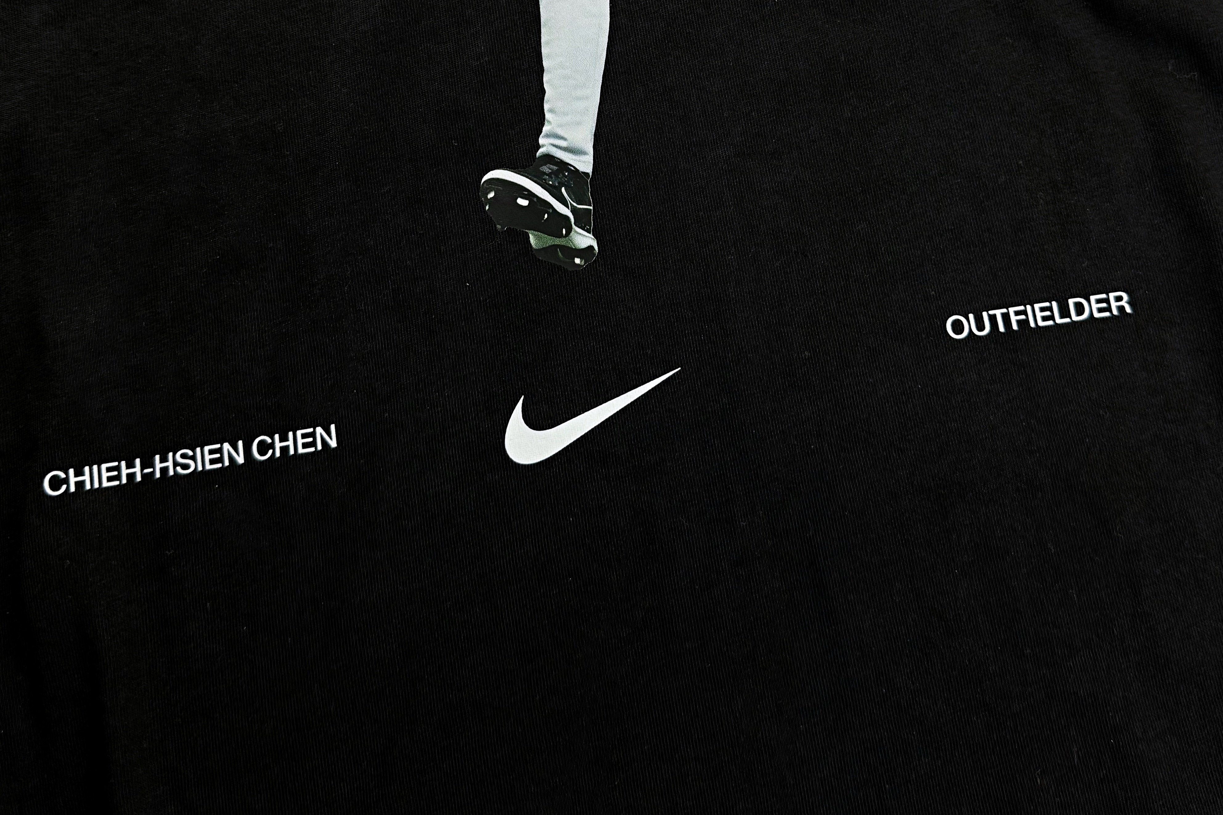 Nike 推出「Just Do It 榮耀應援 Tee」力挺中華隊！加碼限量球員卡、完整開箱介紹一次看！