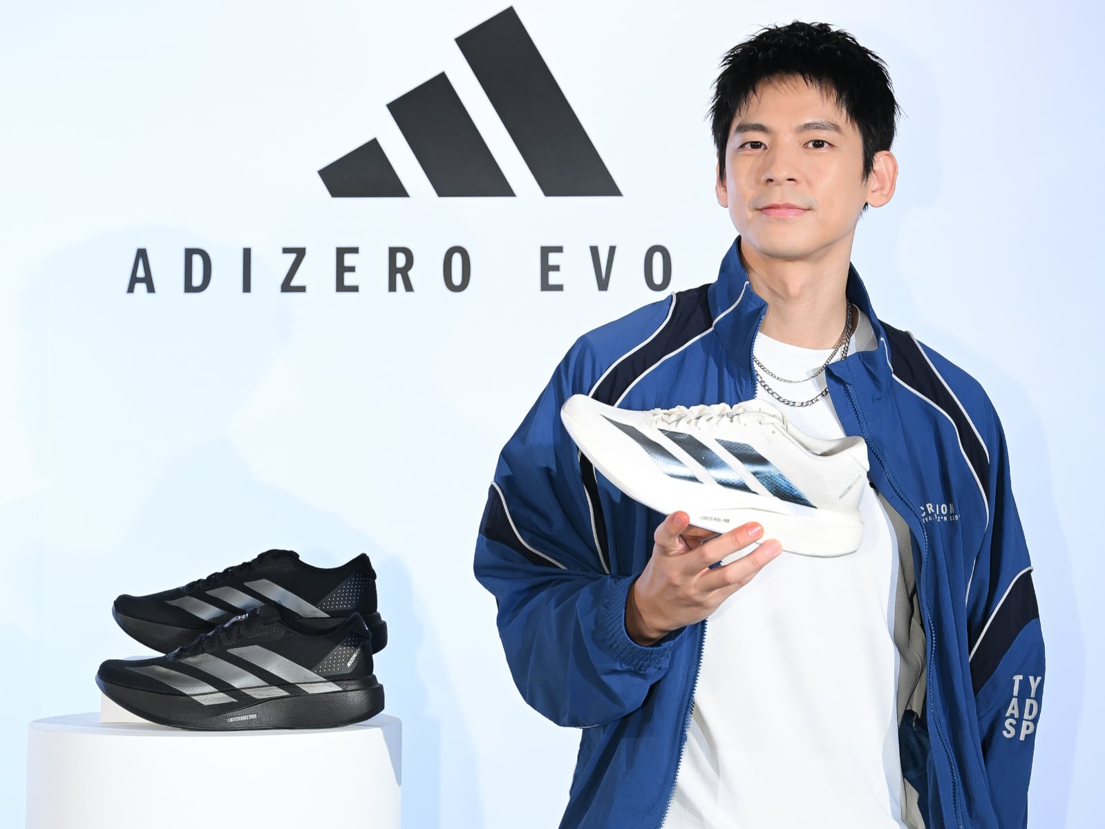 adidas ADIZERO EVO SL 全新登場！林柏宏分享上腳心得＆跑步音樂歌單！