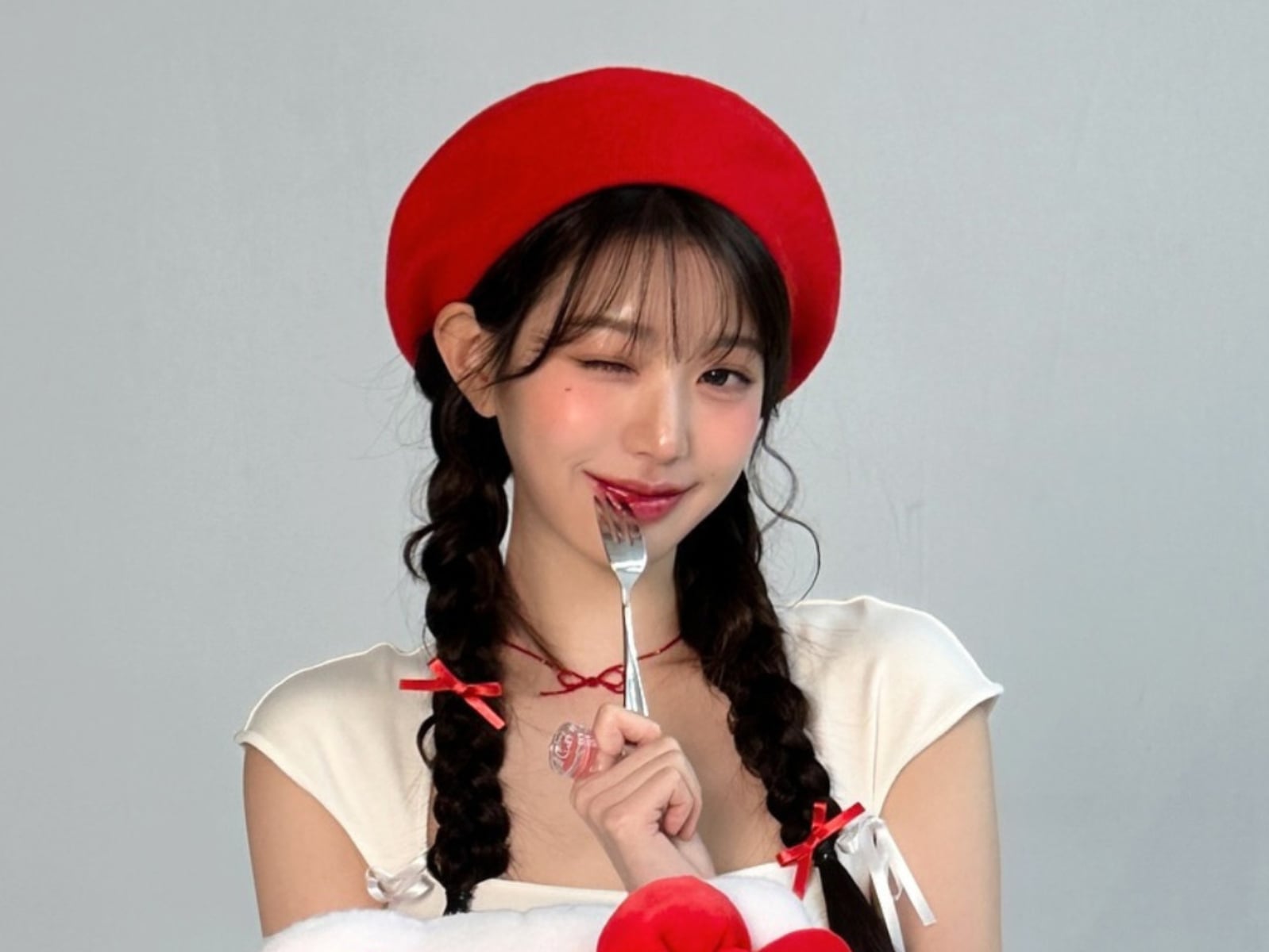 IVE 張員瑛「Lucky Vicky」正向哲學引熱議！14 金句曝光：「我就是我的人生主角！」