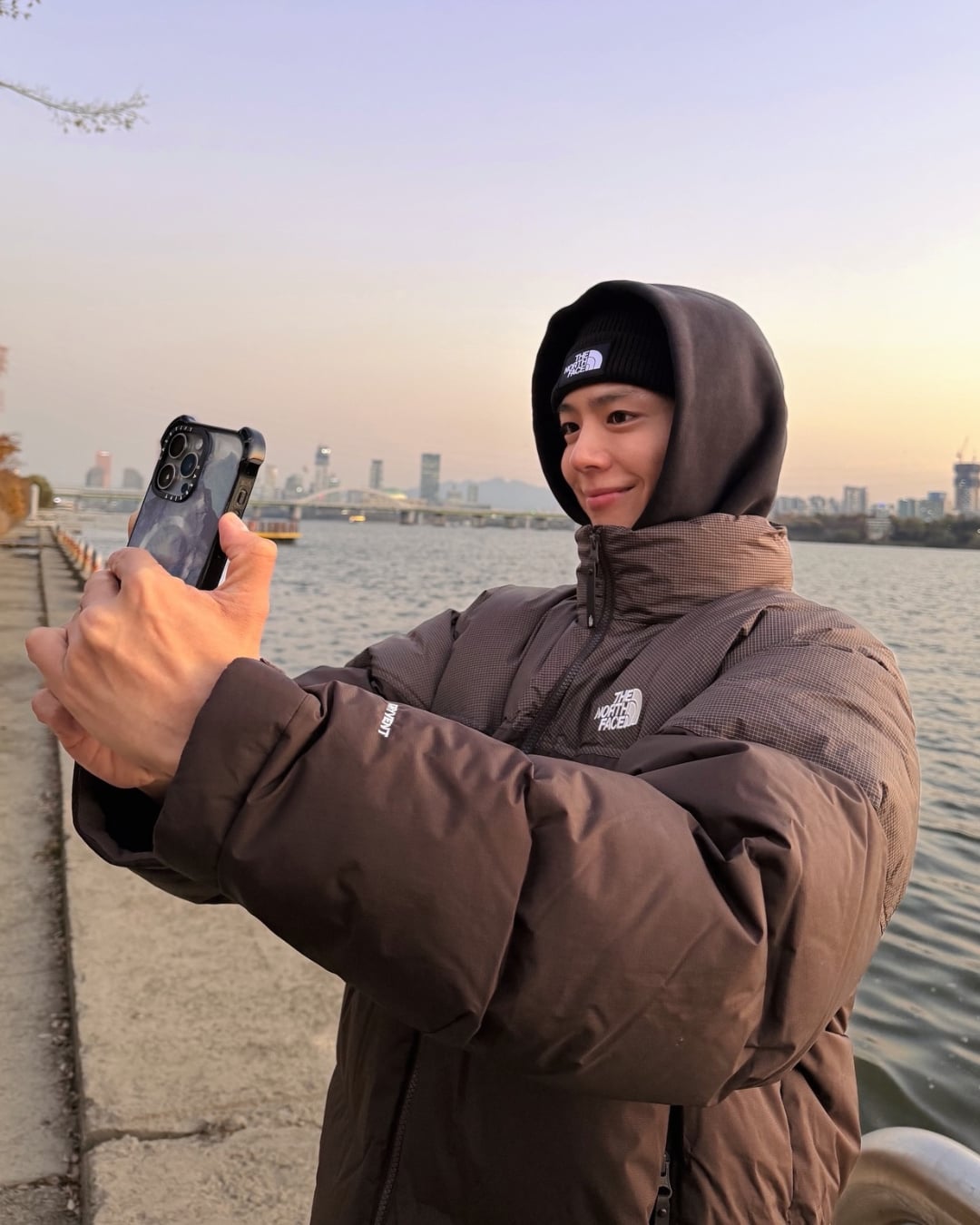 走過低潮黑暗，朴寶劍用勇氣點亮人生 「常說感謝，就會遇到值得感謝的事」