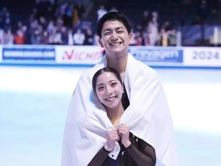 三浦璃來、木原龍一是情侶嗎？幫解救拉鏈危機，甜蜜互動引粉喊：「快結婚！」