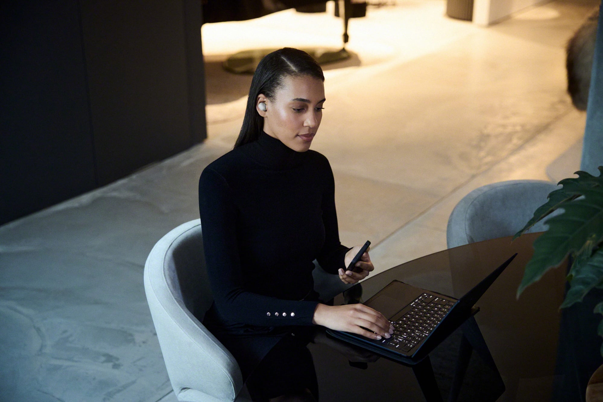 Sony WF-1000XM6 真無線耳機今日開搶！降噪升級 25% 、機身薄 11% 網友驚呼：「根本降噪天花板！」