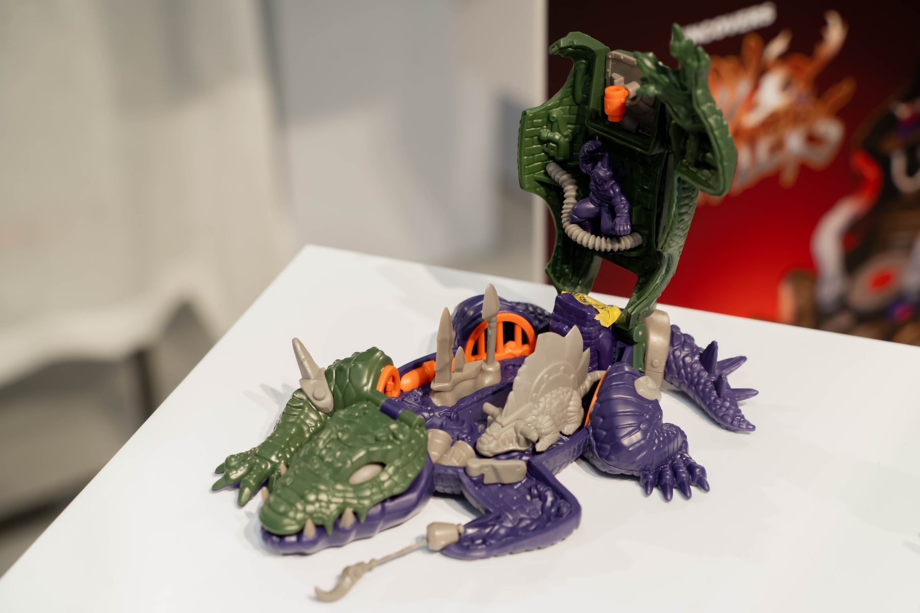 從哥吉拉到萬能麥斯！90 年代口袋收納玩具回歸，PeariA 微縮玩具設計展正式登場！