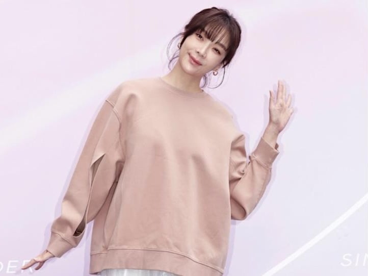 蔡淑臻穩交小 12 歲男友！談不急著結婚直言：「他還是小菜雞！」