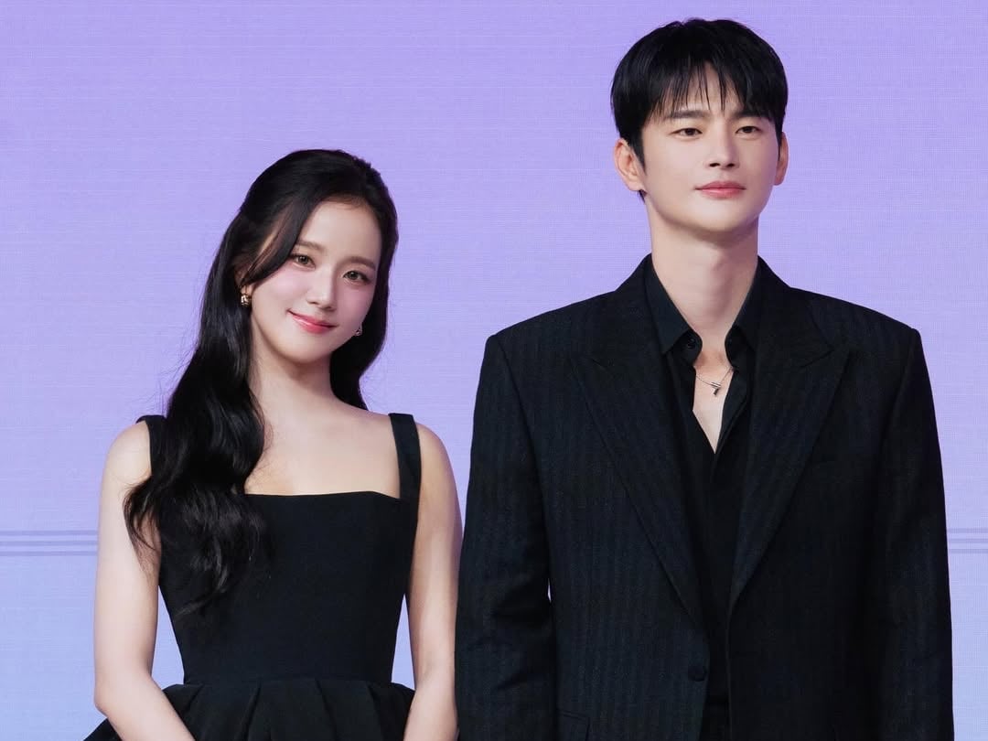 BLACKPINK Jisoo《訂閱男友》被提演技差！高 EQ 微笑反擊引網讚爆！