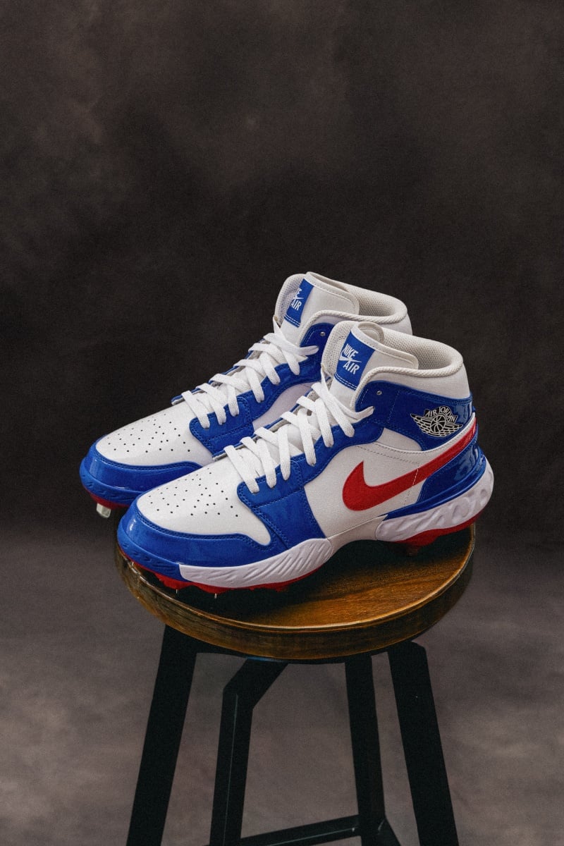 陳傑憲成為 Jordan Brand 最新代言人!打造專屬 Jordan 藍白紅釘鞋致敬台灣隊長身份!