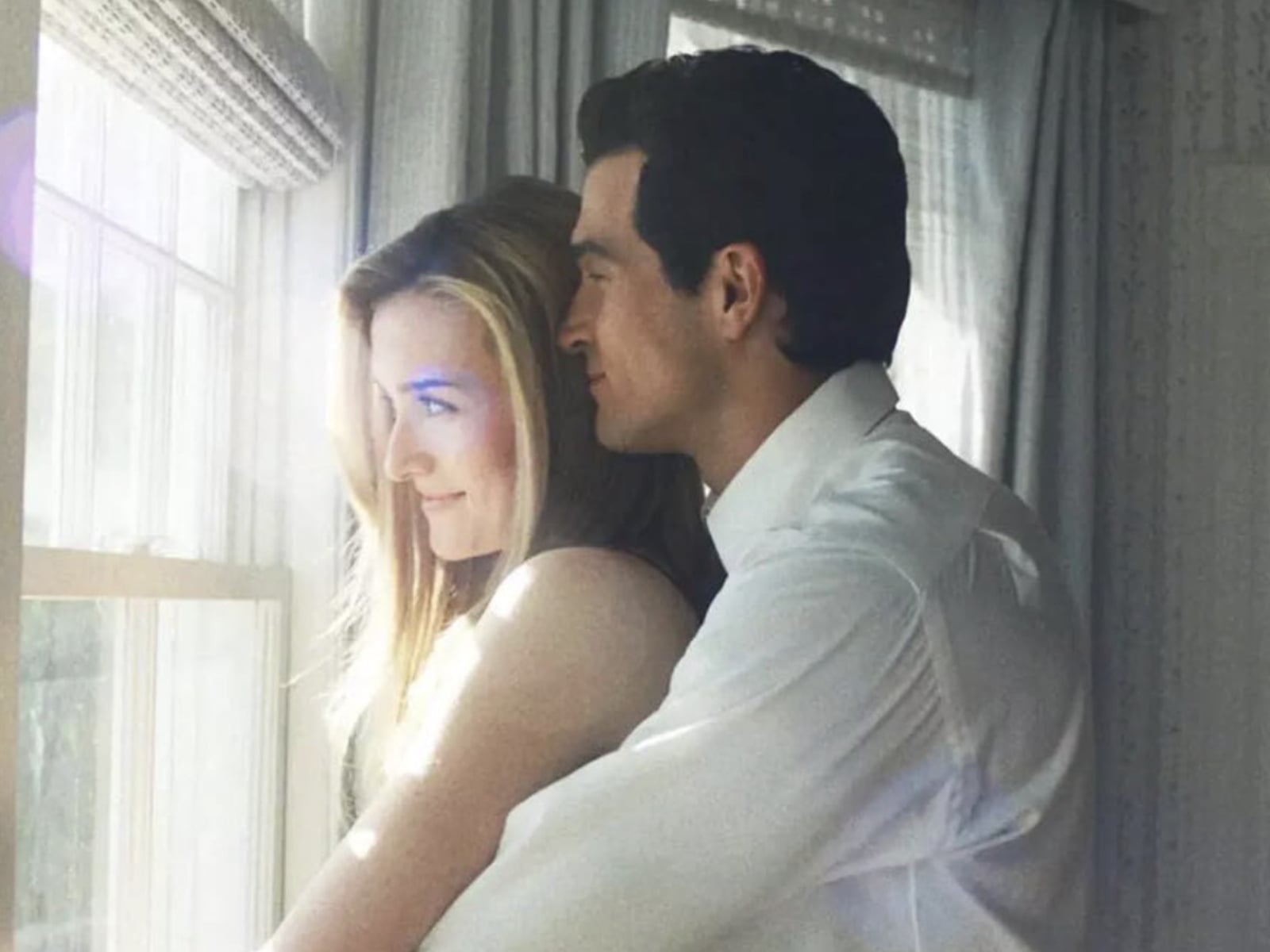 梅麗史翠普女兒格蕾絲古默《甘迺迪與貝塞特》爆紅！演技超好引熱議！